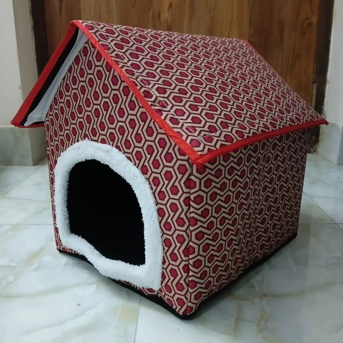 Picture of Pet Home/House For Dog Cat Rabbit will be able to sleep comfortably Lota  Folower Print