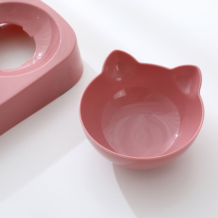 Picture of 2 in 1 Pet Feederl With Water Bottle Automatic Pet Drinkingl Foodl Outdoorrtable Pet Puppy Feeding Supplies