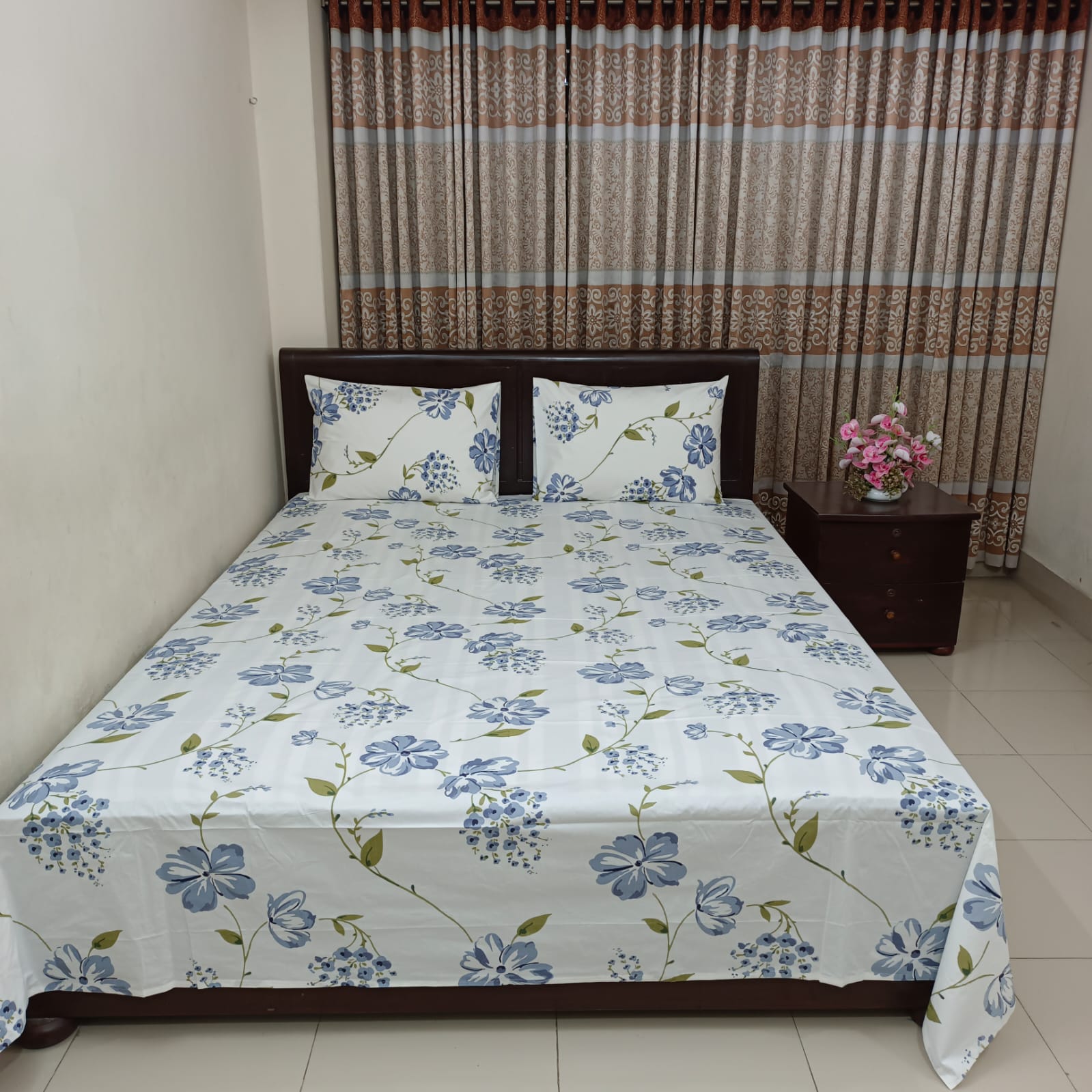 Picture of EXPORT COTTON KING SIZE DOUBLE BEDSHEET – 3 PECS SET – PURPLE FLORA