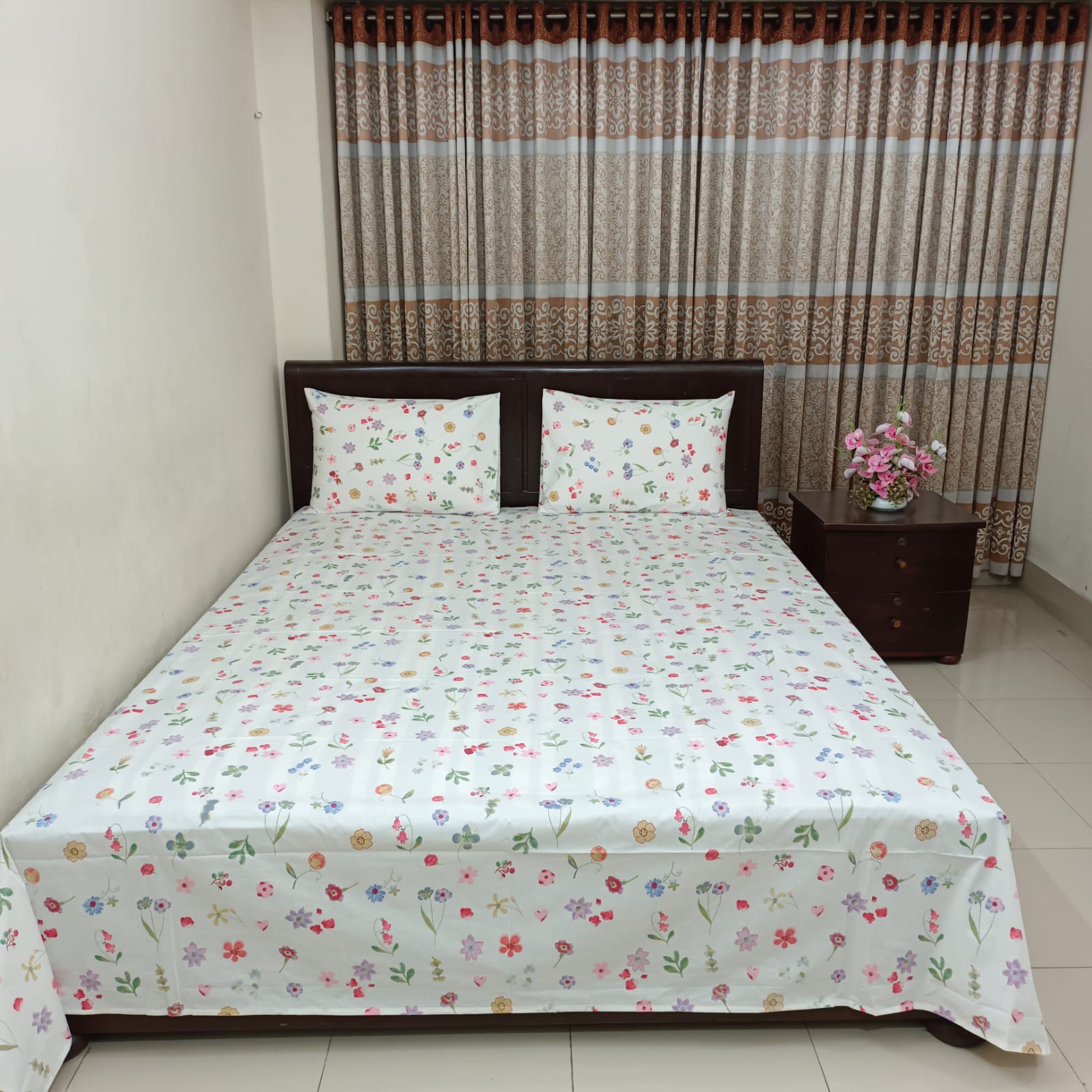 Picture of EXPORT COTTON KING SIZE DOUBLE BEDSHEET – 3 PECS SET – PURPLE FLORA