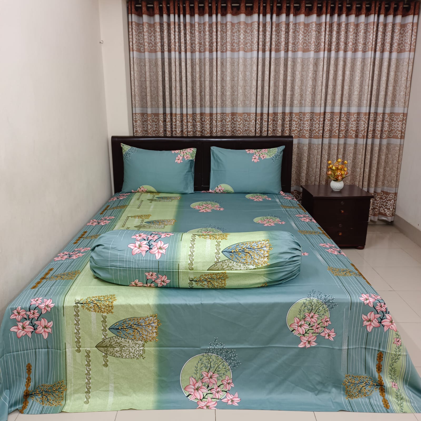 Picture of 30/30 Count Luxury Exclusive Bedsheet – King Size – 3 Pecs Set – Happy Olive