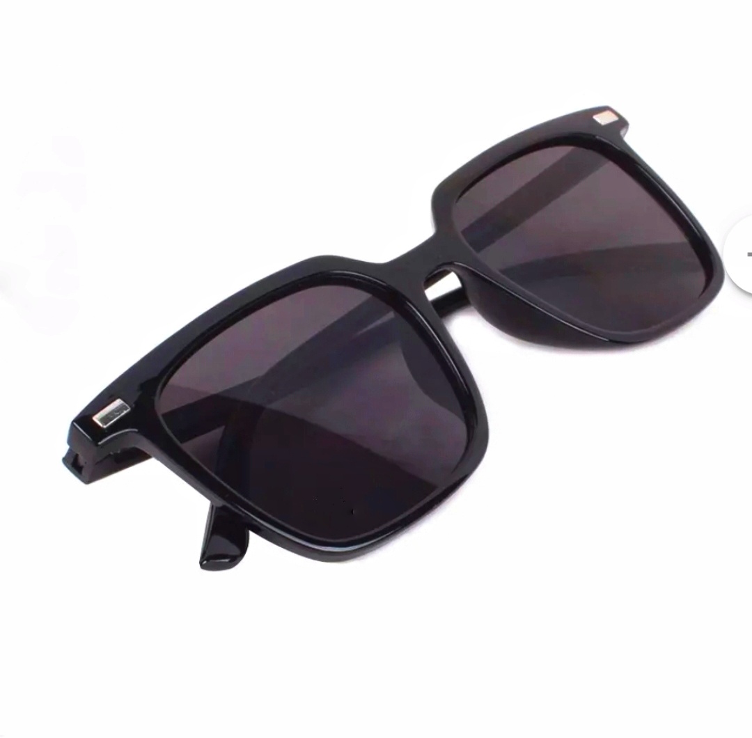 Picture of New Trendy Look Very Stylish Black Sunglass for Men 2024