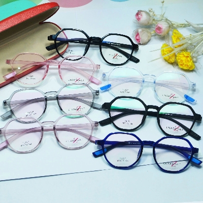 Picture of Ultralight Sunglasses Transparent Reading Glasses Ultralight Reading Glasses Transparent Frame Eyeglasses Anti-blue Light Glasses