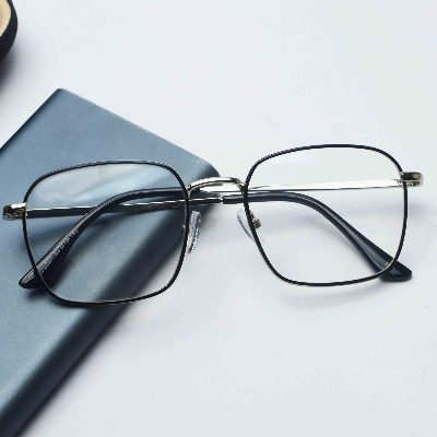 Picture of Eyewear Black Metal Square Shaped Retro Classic Glass Frame Men Women Spectacle Frame Reading glass Unisex Optical Eyewear