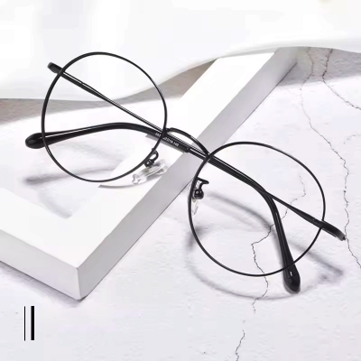 Picture of Oval Shape Black Metal Frame  New Stylist Optical Eyeglass-Frame for Men Women