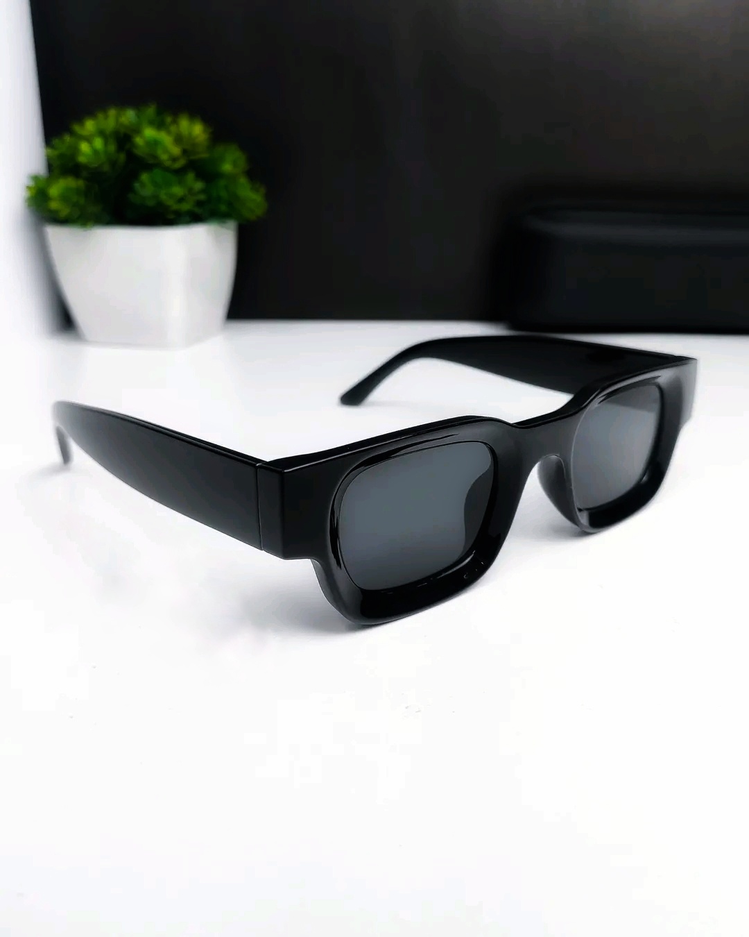 Picture of Trandy Look Changer Sunglass For Unisex