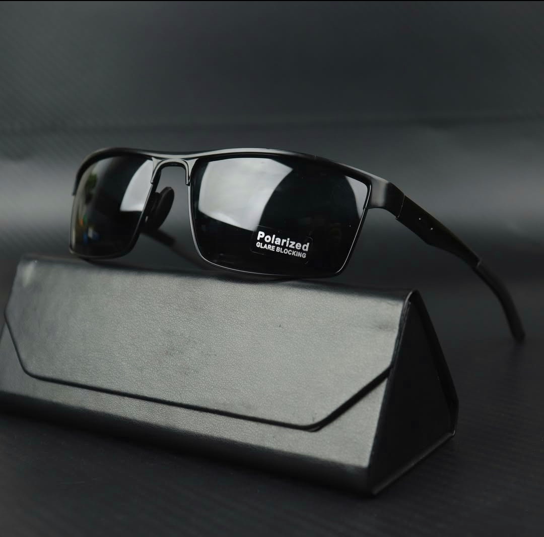 Picture of Exclusive Square Curved Polarised Sunglass For Unisex