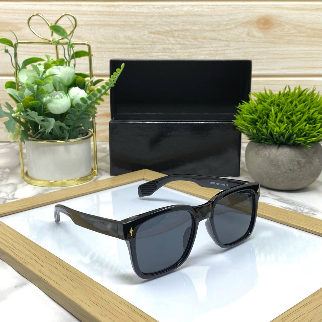 Picture of Stylish Fashionable Sunglass for men black color