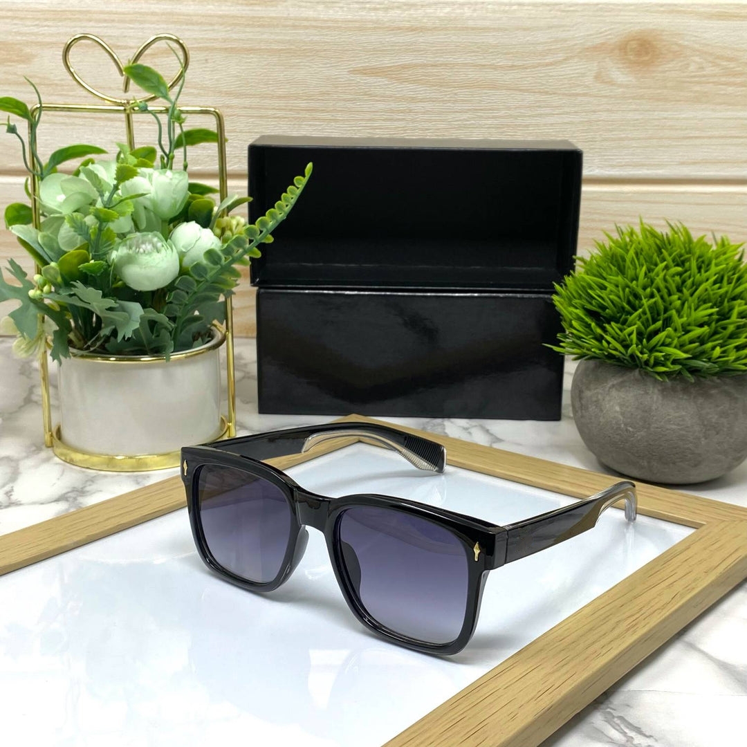 Picture of Stylish Fashionable Sunglass for men black color