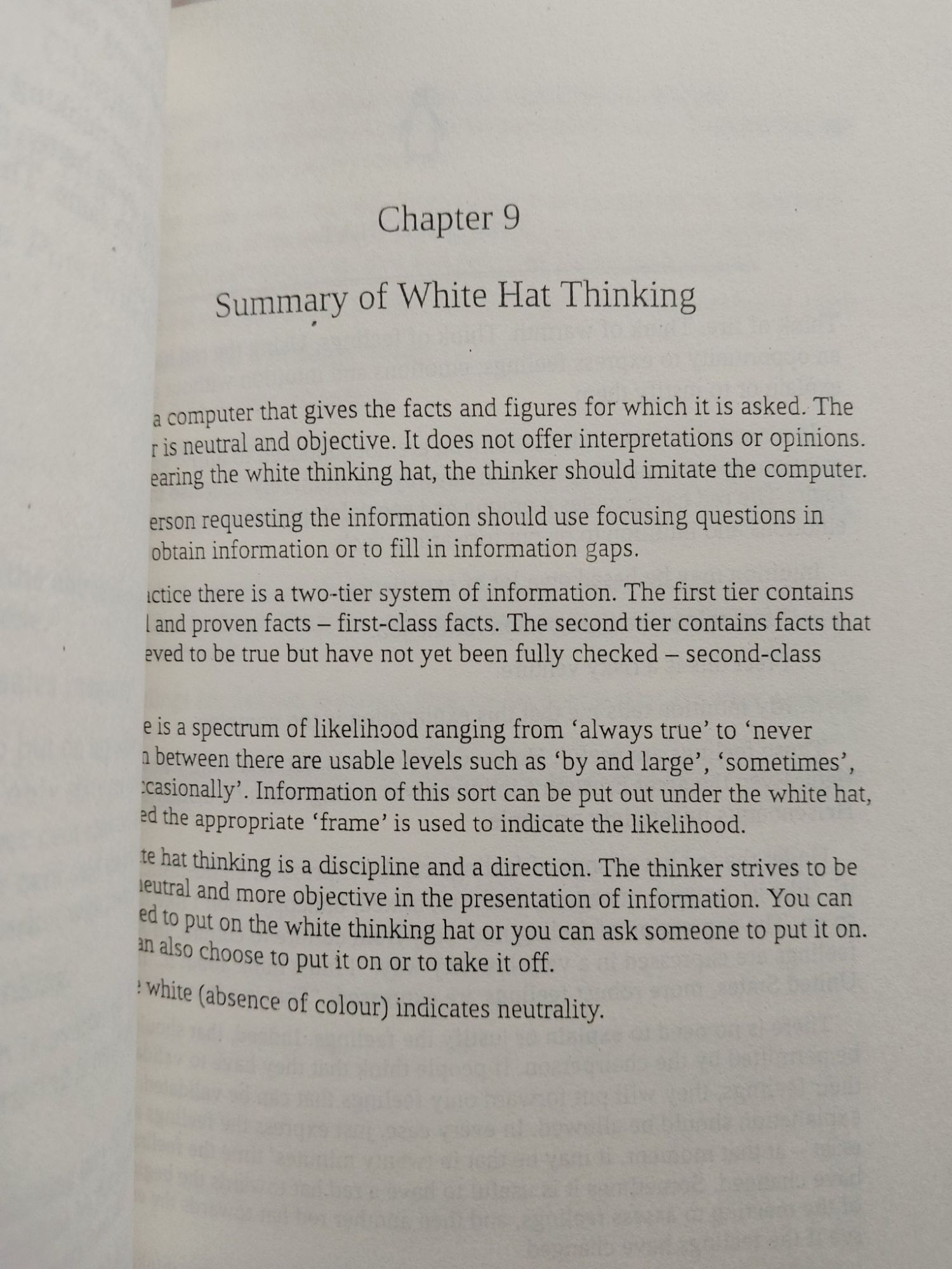 Picture of Six Thinking Hats by Edward de Bono (Regular Print - Paperback)