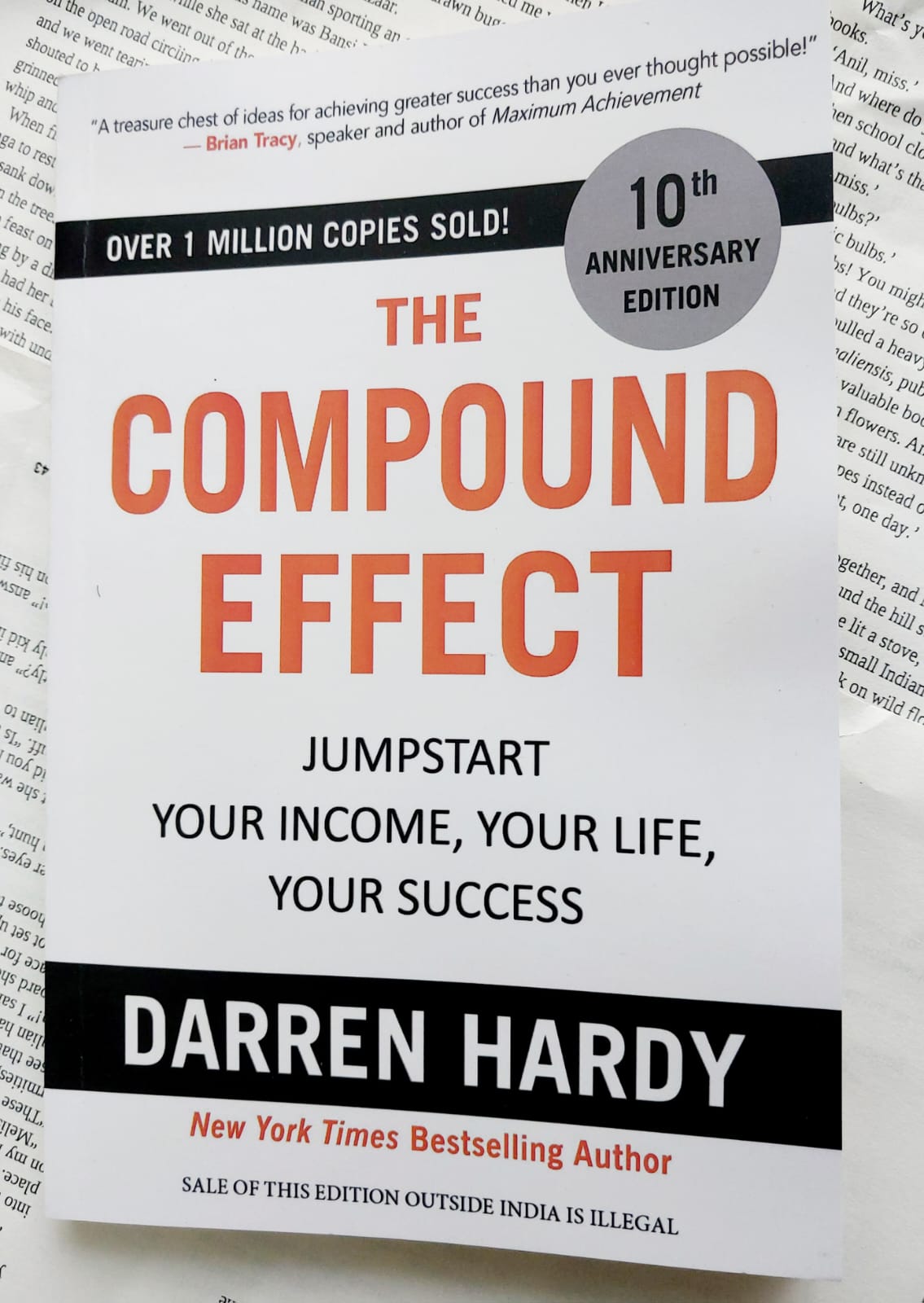 Picture of The Compound Effect by Darren Hardy - Premium - Paperback