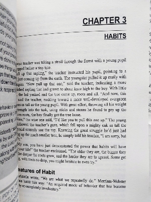 Picture of The Compound Effect by Darren Hardy - Premium - Paperback