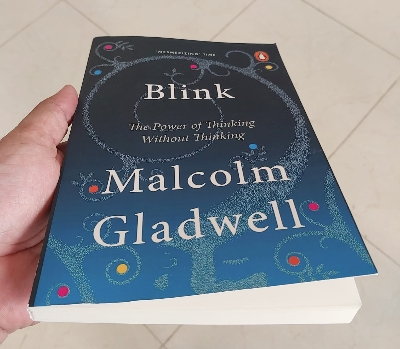 Picture of Blink: The Power of Thinking Without Thinking by Malcolm Gladwell - Premium - Paperback