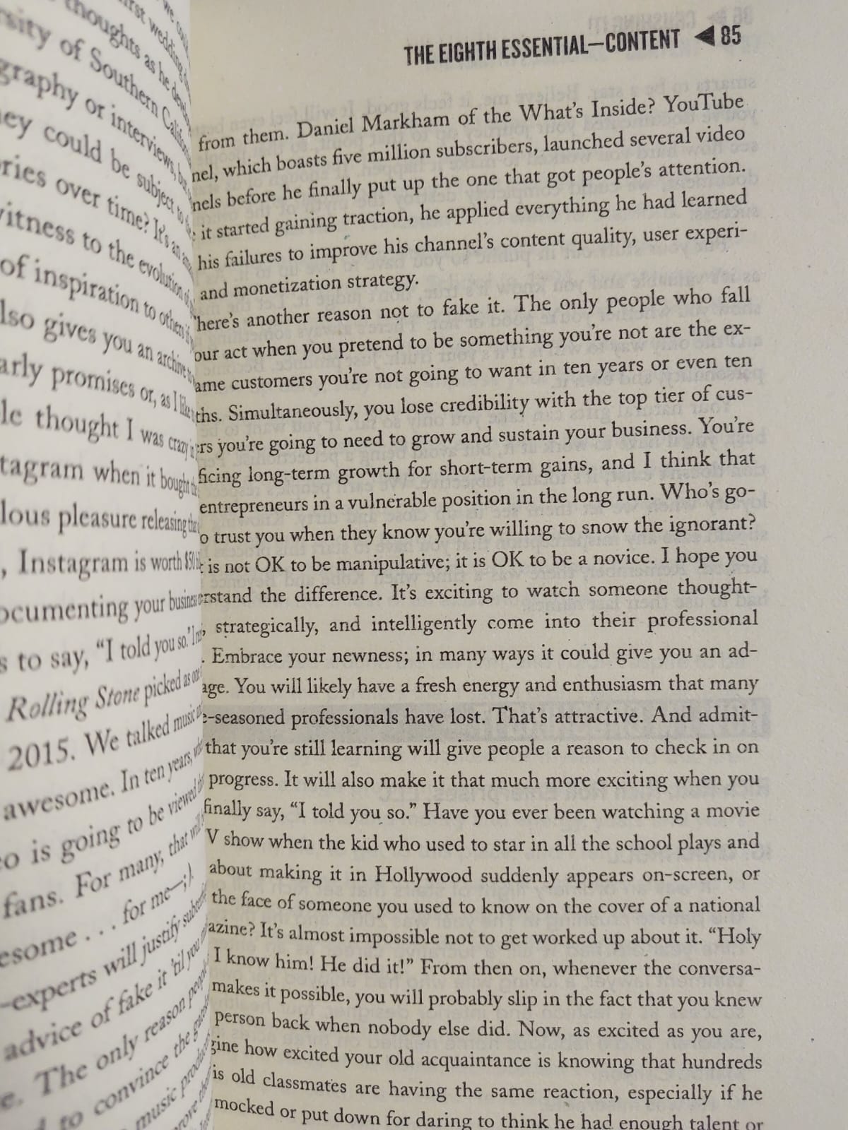 Picture of Crushing It!: How Great Entrepreneurs Build Their Business by Gary Vaynerchuk - Paperback