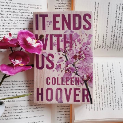 Picture of It Ends with Us: A Novel by Colleen Hoover