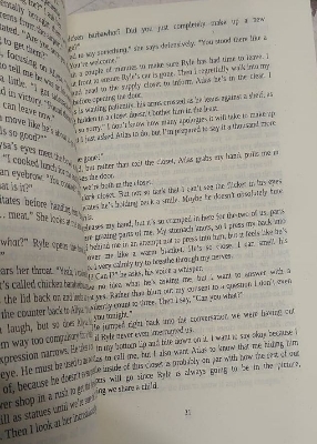 Picture of It Ends with Us: A Novel by Colleen Hoover