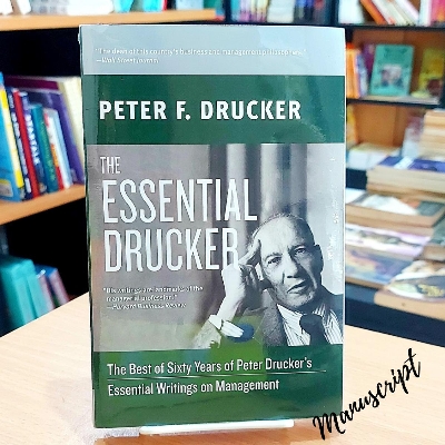 Picture of The Essential Drucker: The Best of Sixty Years of Peter Drucker's Essential Writings on Management -Paperback
