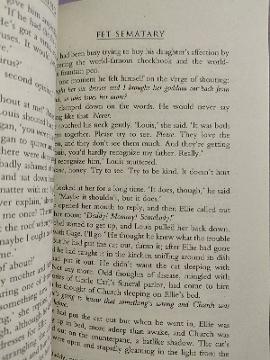 Picture of Pet Sematary by Stephen King - Yellow - Paperback