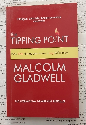 Picture of The Tipping Point: How Little Things Can Make a Big Difference by Malcolm Gladwell - Paperback