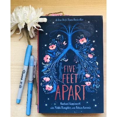 Picture of Five Feet Apart by Lippincott Rachael - Yellow -Paperback