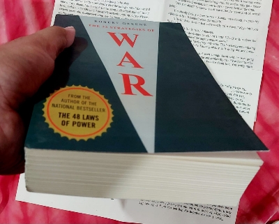 Picture of The 33 Strategies of War by Robert Greene - Premium - Paperback