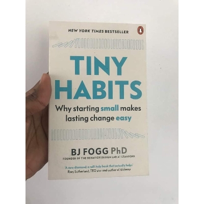 Picture of Tiny Habits: The Small Changes That Change Everything -Paperback