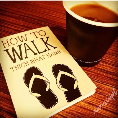 Picture of How to Walk (Mindfulness Essentials) -Paperback