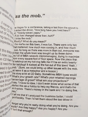 Picture of Anything You Want: 40 Lessons for a New Kind of Entrepreneur by Derek Sivers - Paperback