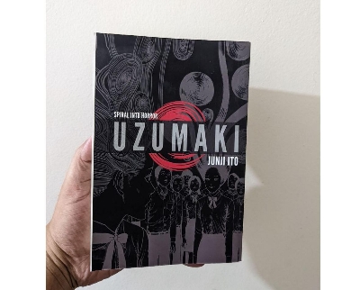 Picture of Uzumaki (3-in-1 Deluxe Edition) by Junji Ito