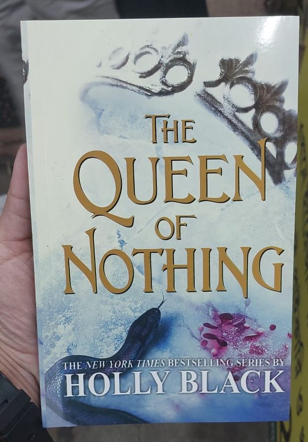 Picture of The Queen of Nothing (The Folk of the Air, 3) by Holly Black - Yellow- Paperback