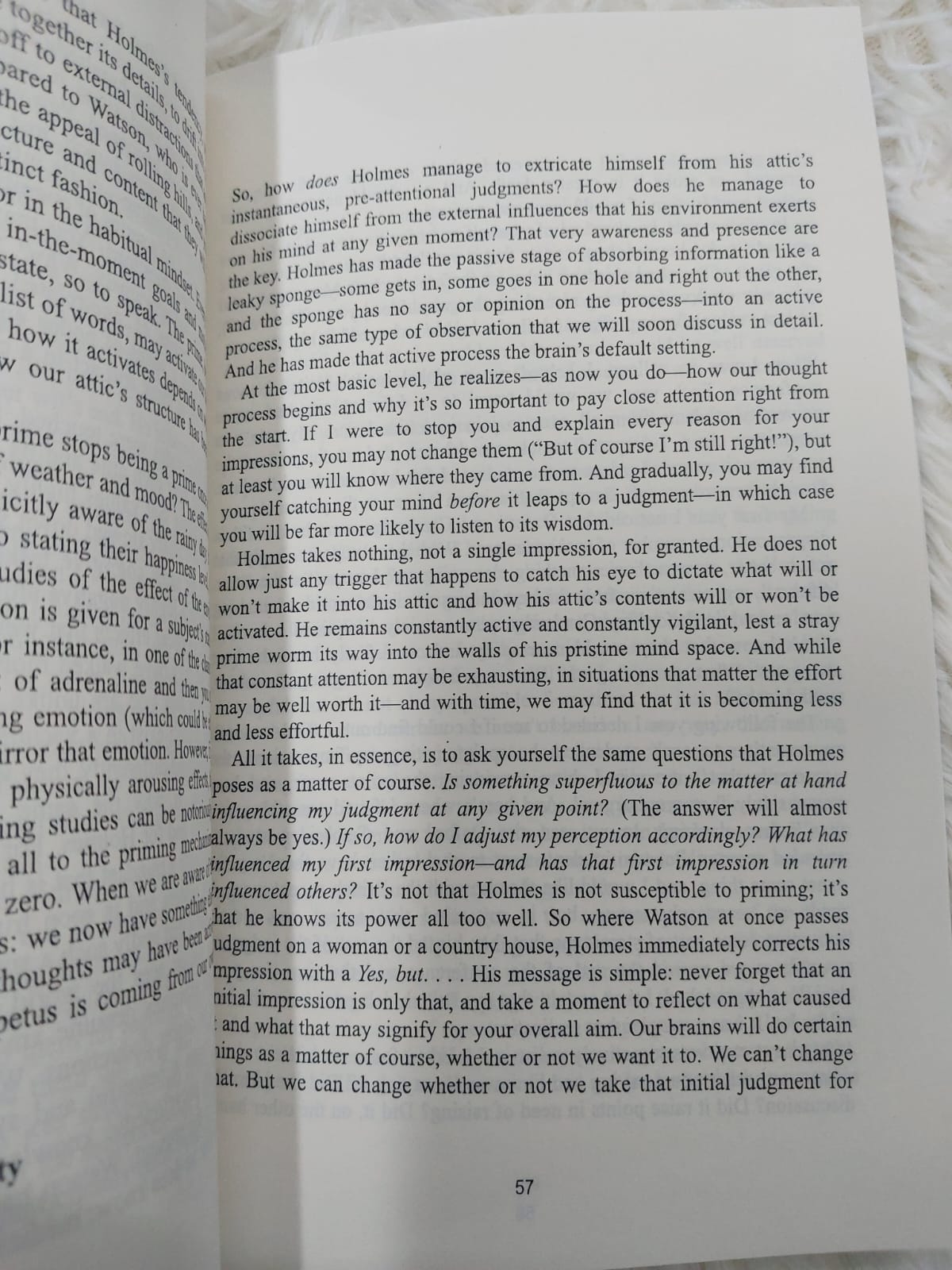 Picture of Mastermind: How to Think Like Sherlock Holmes by Maria Konnikova - Premium Quality - Paperback