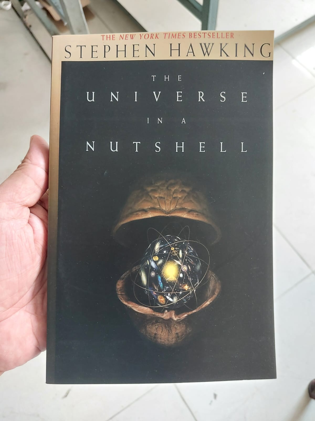 Picture of The Universe in a Nutshell by Stephen Hawking - Premium Quality - Paperback
