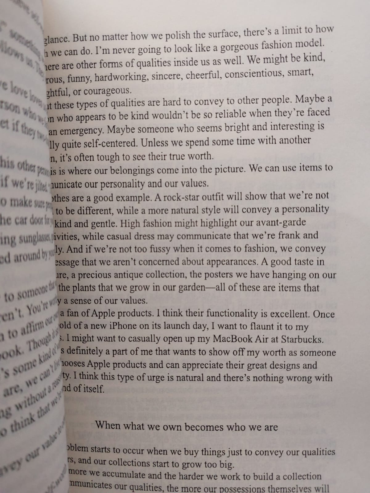 Picture of Goodbye, Things: The New Japanese Minimalism by Fumio Sasaki - Premium - Paperback