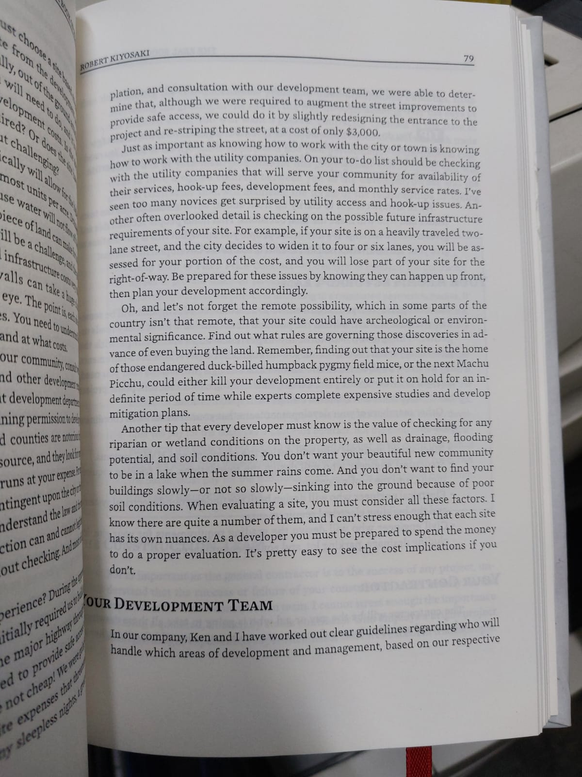 Picture of The Real Book of Real Estate: Real Experts. Real Stories. Real Life. by Robert Kiyosaki - Premium - Paperback