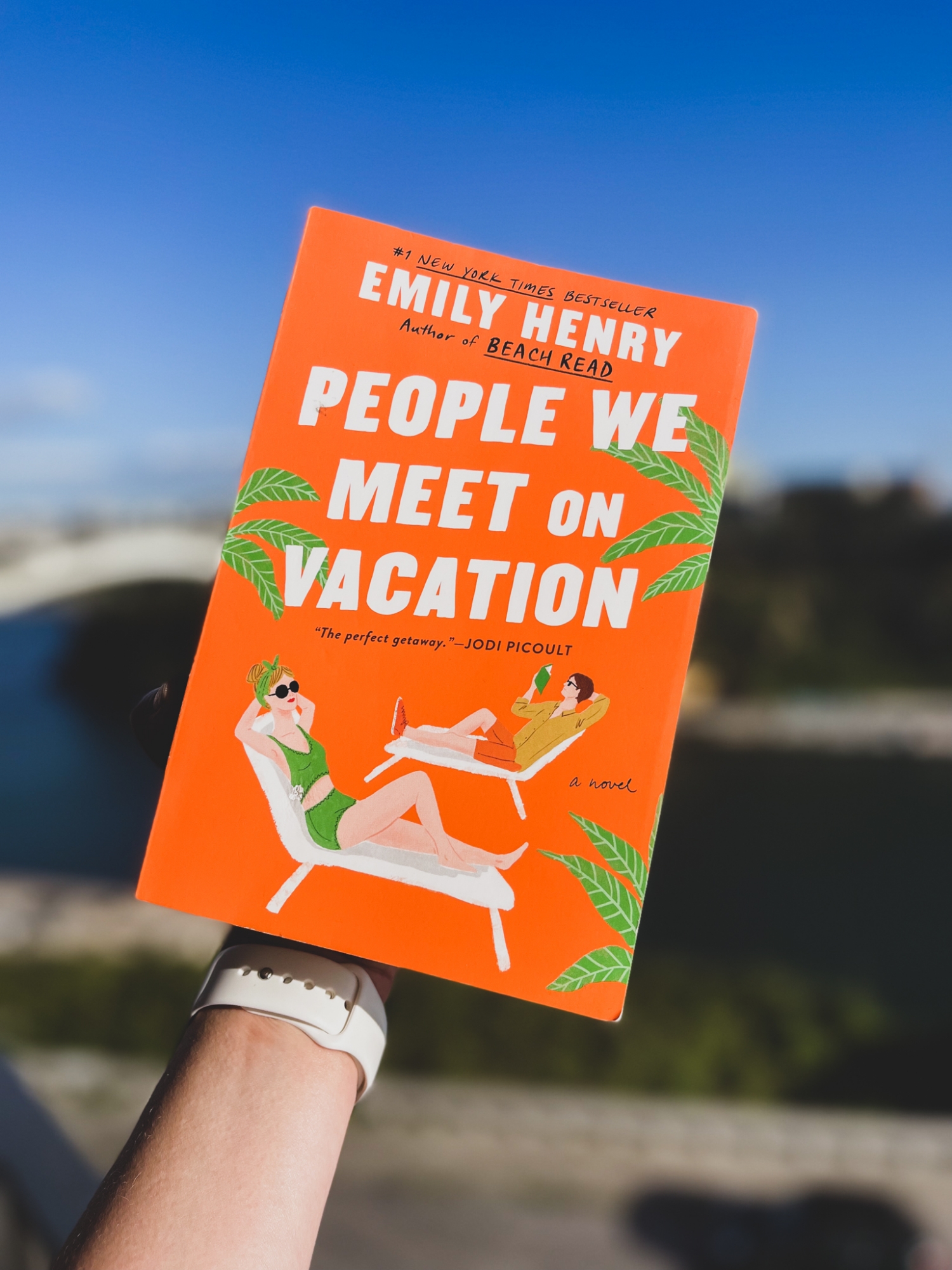 Picture of People We Meet on Vacation by Emily Henry - Premium - Paperback