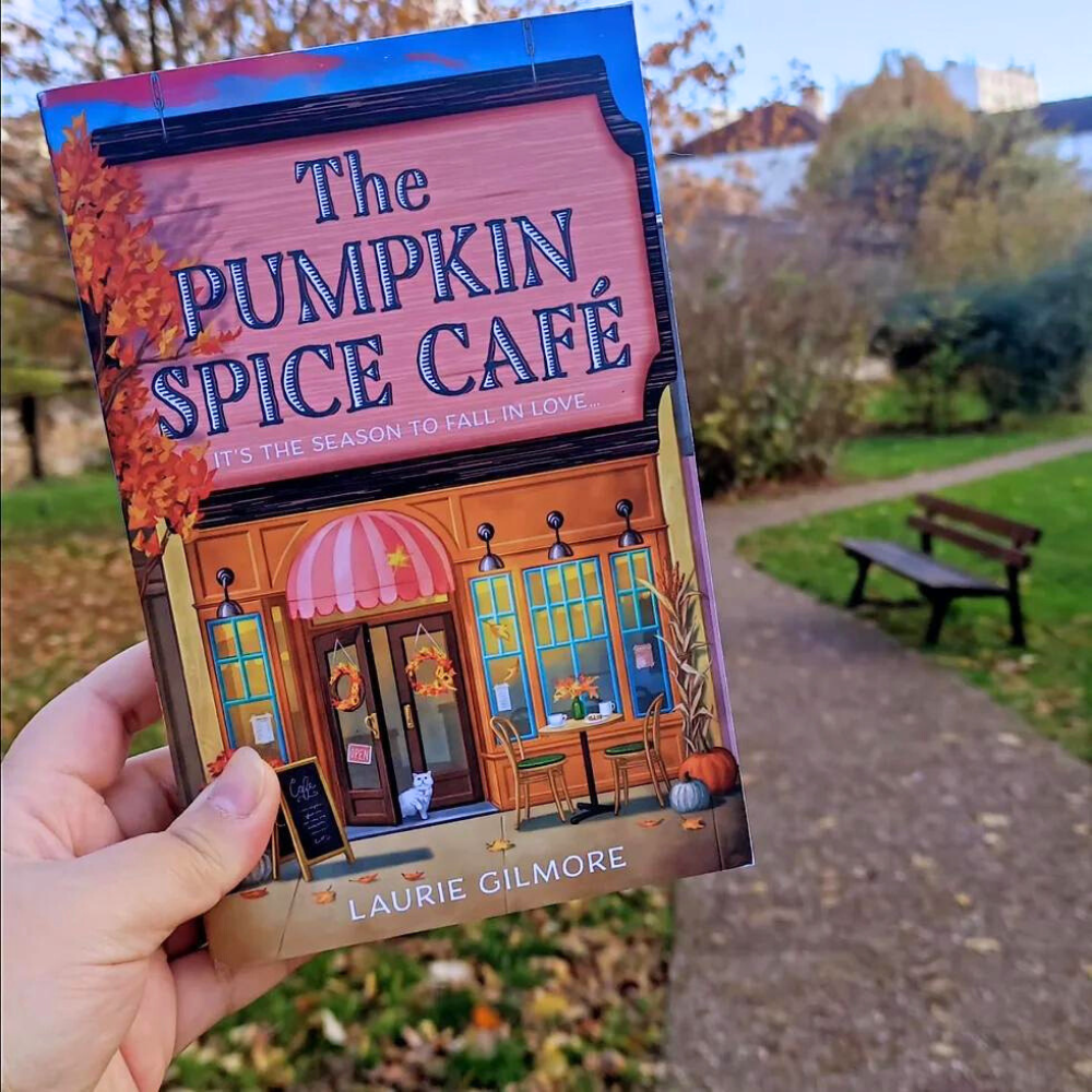 Picture of The Pumpkin Spice Café by Laurie Gilmore - Premium - Paperback