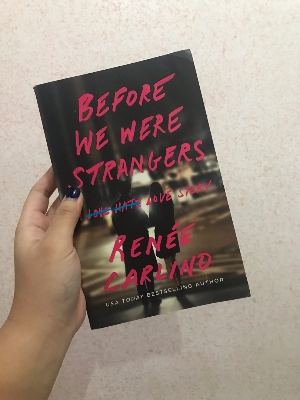 Picture of Before we were strangers by Renée Carlino - Premium - Paperback