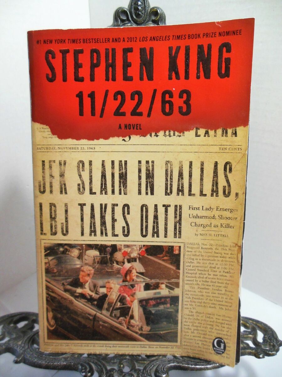 Picture of 11/22/63 Novel by Stephen King - Premium - Paperback