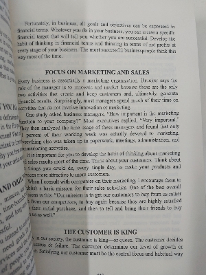 Picture of Million Dollar Habits Book by Brian Tracy - Premium - Paperback