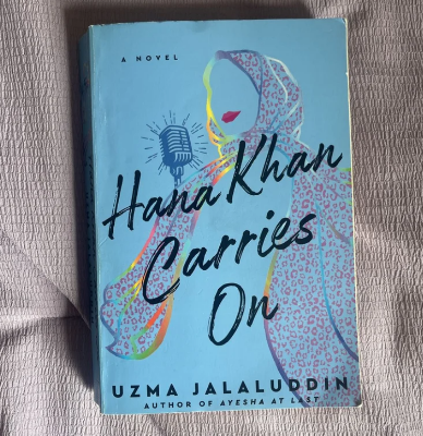 Picture of Hana Khan Carries On by Uzma Jalaluddin - Premium - Paperback