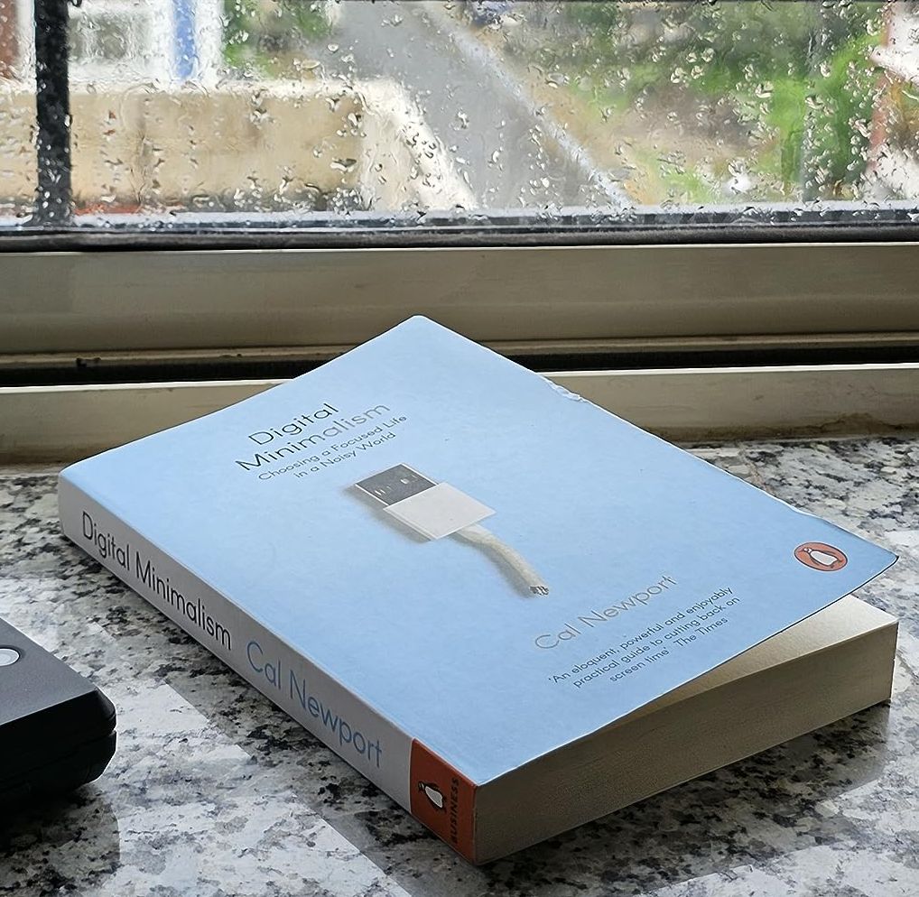 Picture of Digital Minimalism by Cal Newport - Premium - Paperback