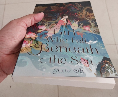 Picture of The Girl Who Fell Beneath the Sea by Axie Oh - Premium - Paperback