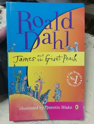 Picture of James and the Giant Peach Novel by Roald Dahl - Yellow - Paperback