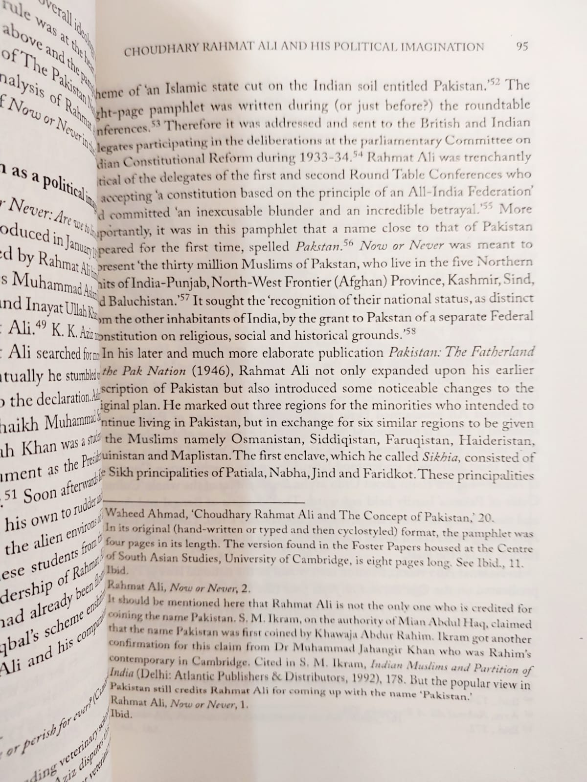 Picture of Muslims Against the Muslim League by Megan Eaton Robb - Premium - Paperback