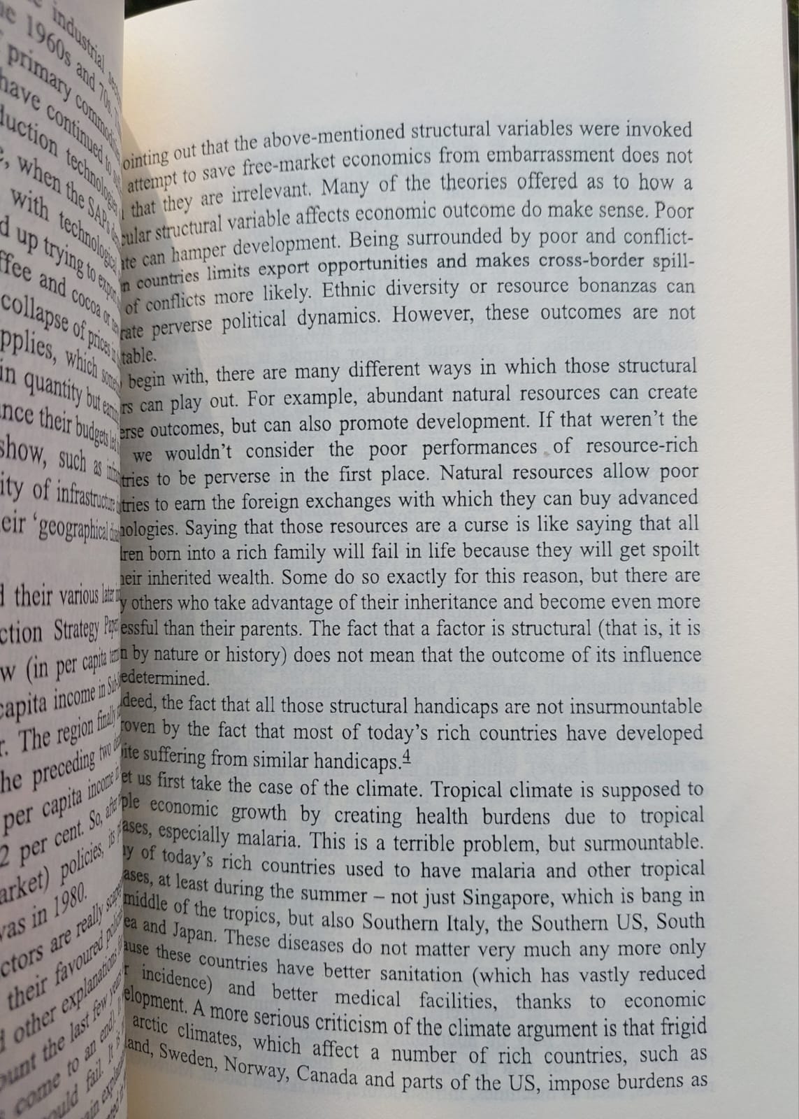Picture of 23 Things They Don't Tell You about Capitalism by Ha-Joon CHANG - Premium - Paperback
