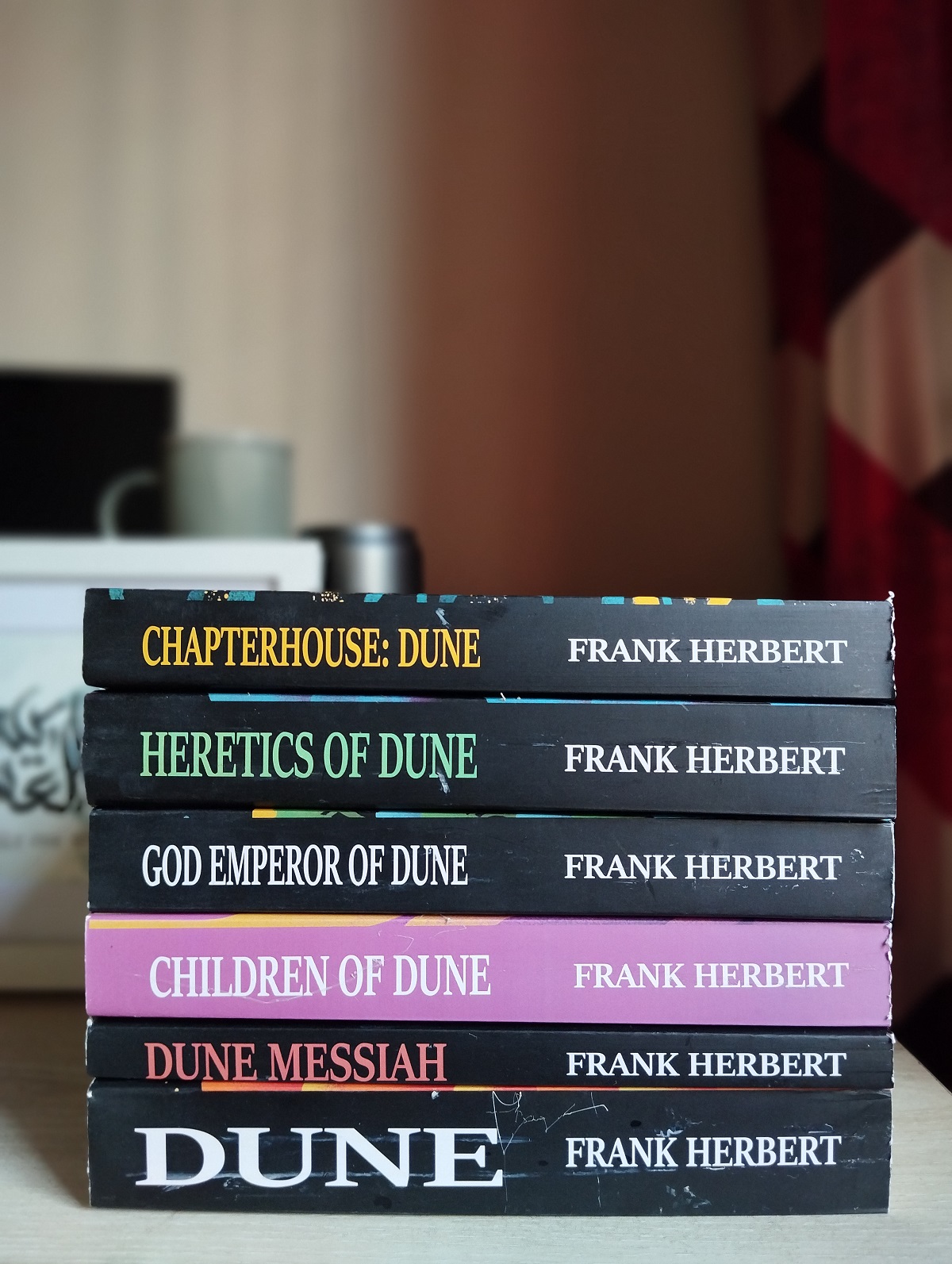 Picture of Complete Dune Series Set ( 6 Books ) Dune; Dune Messiah; Children of Dune; God Emperor of Dune; Heretics of Dune; Chapterhouse Dune