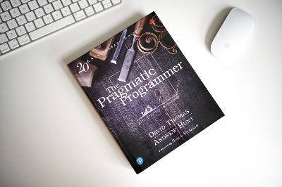 Picture of The Pragmatic Programmer: From Journeyman to Master (Premium - Paperback)