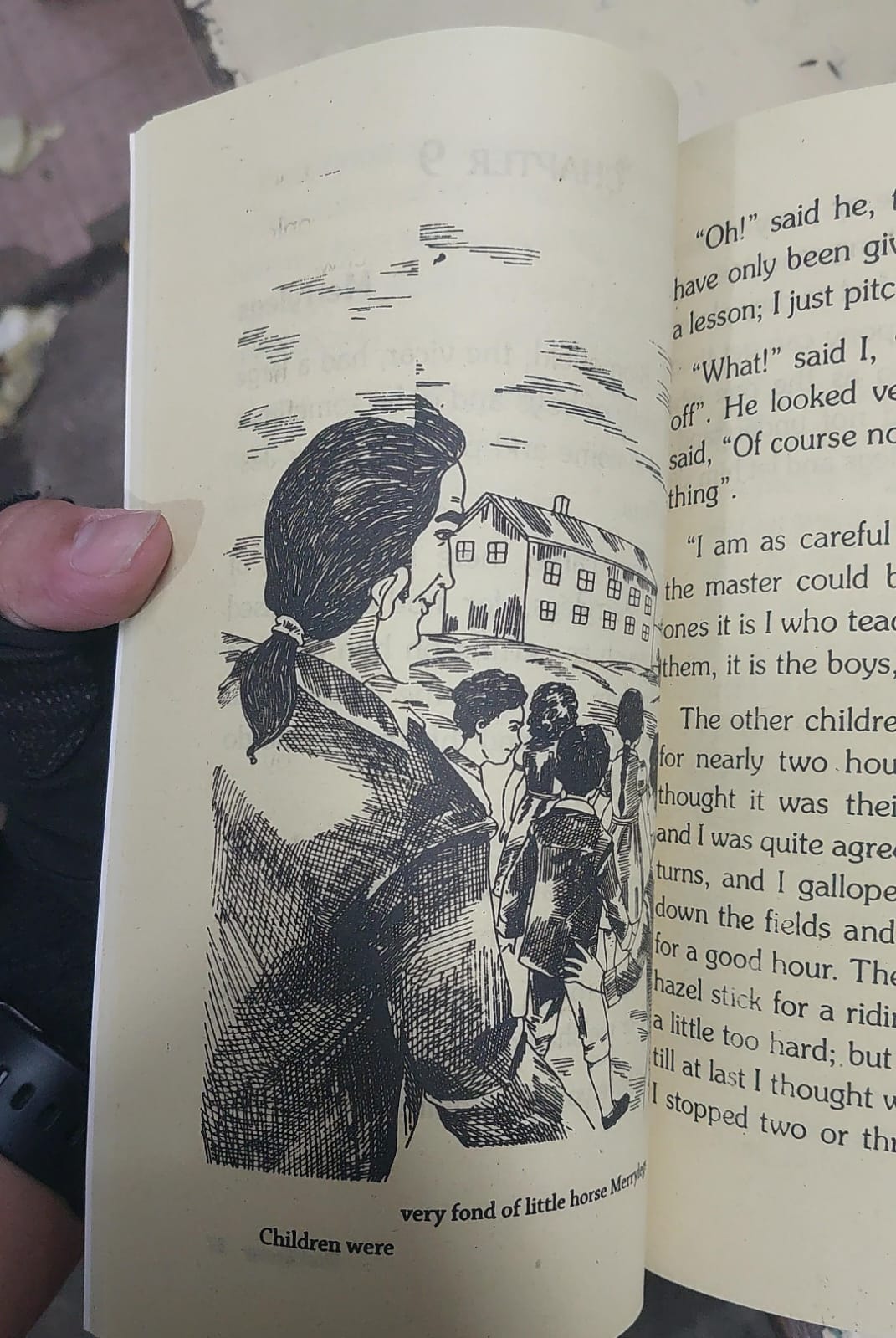 Picture of Black Beauty (Illustrated Classics) by Anna Sewell - Yellow - Paperback