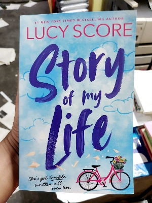 Picture of Story of My Life by Lucy Score - Premium - Paperback