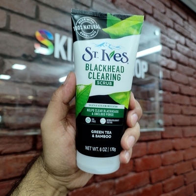 Picture of International USA product ST Ives Blackhead Clearing face scrub - 170 GM 